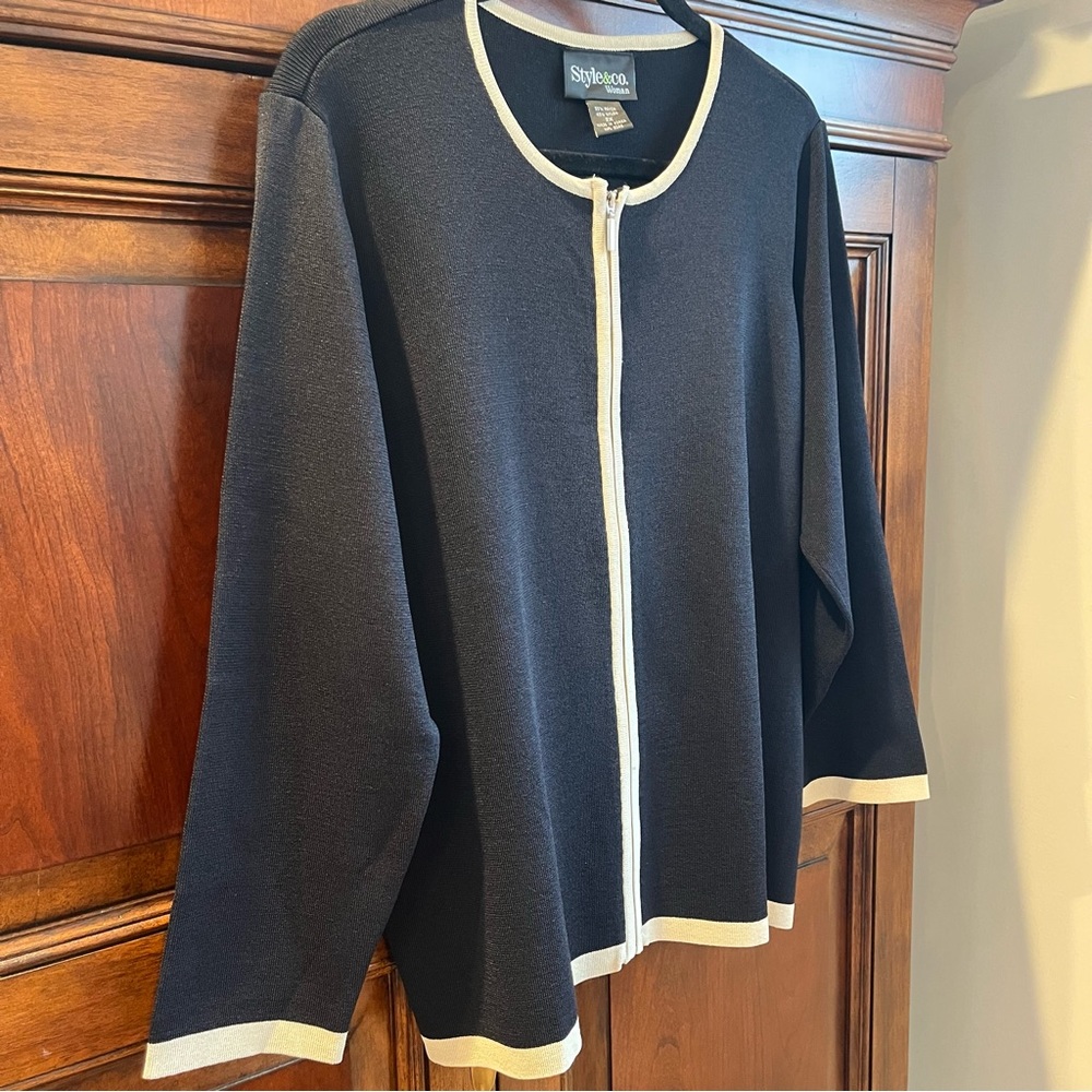 NWOT Style & Co. Front Zip Sweater